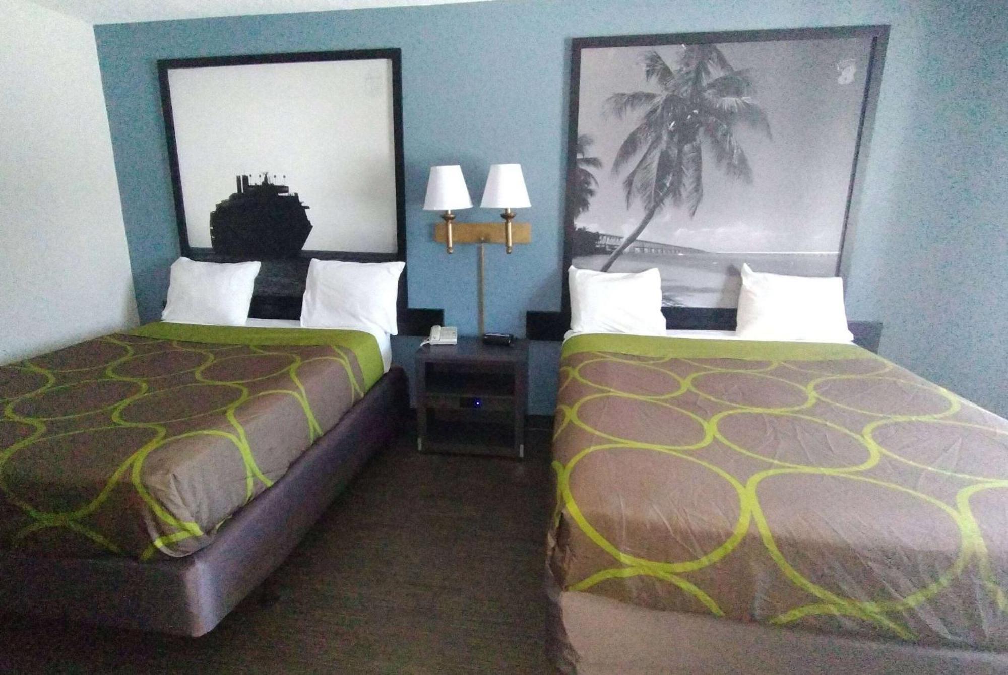 Super 8 Motel By Wyndham Near Fort Lauderdale Arpt Dania Beach Εξωτερικό φωτογραφία