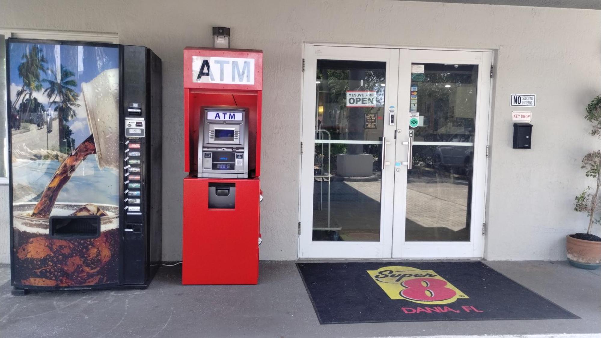Super 8 Motel By Wyndham Near Fort Lauderdale Arpt Dania Beach Εξωτερικό φωτογραφία