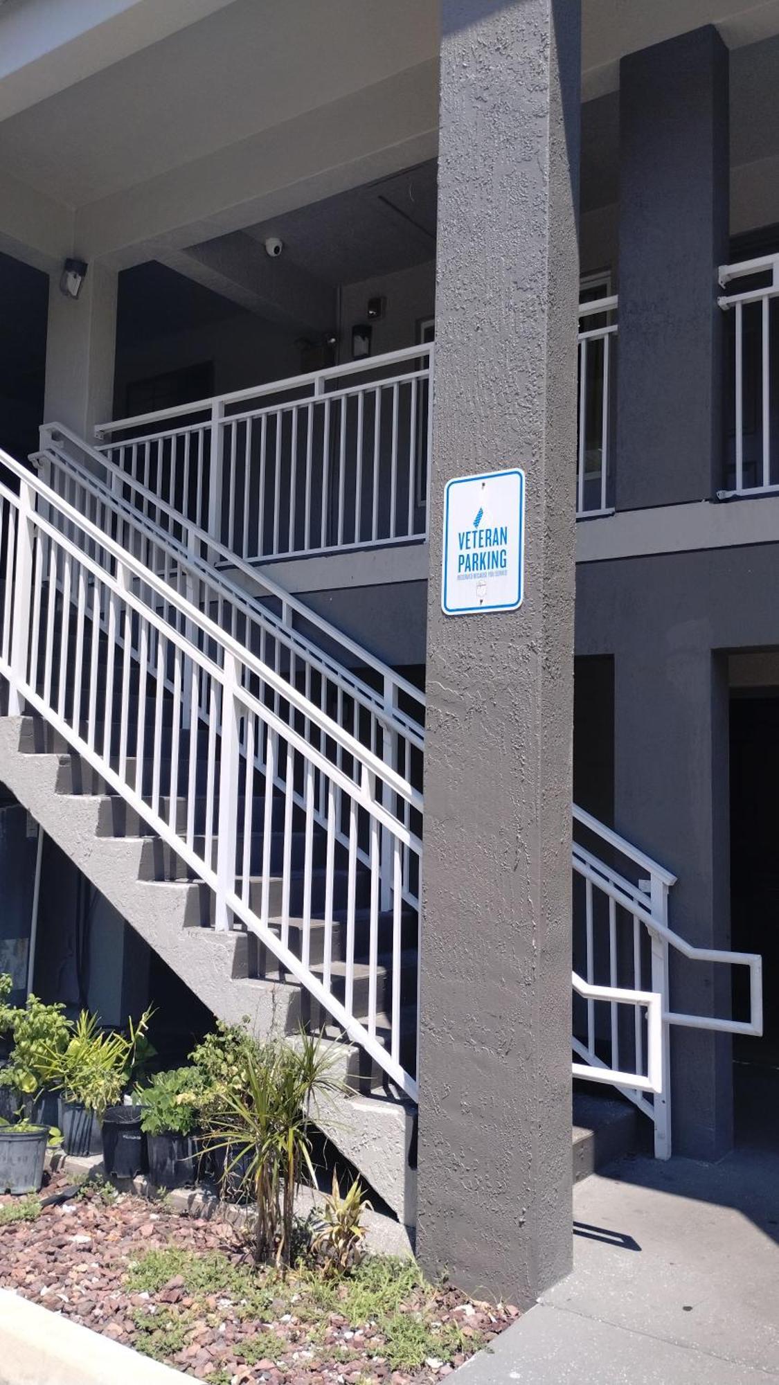 Super 8 Motel By Wyndham Near Fort Lauderdale Arpt Dania Beach Εξωτερικό φωτογραφία